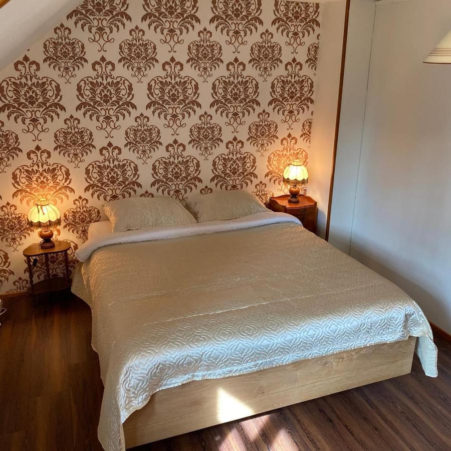 Le Chene D'Or Bed & Breakfast Marcheseuil Exterior photo