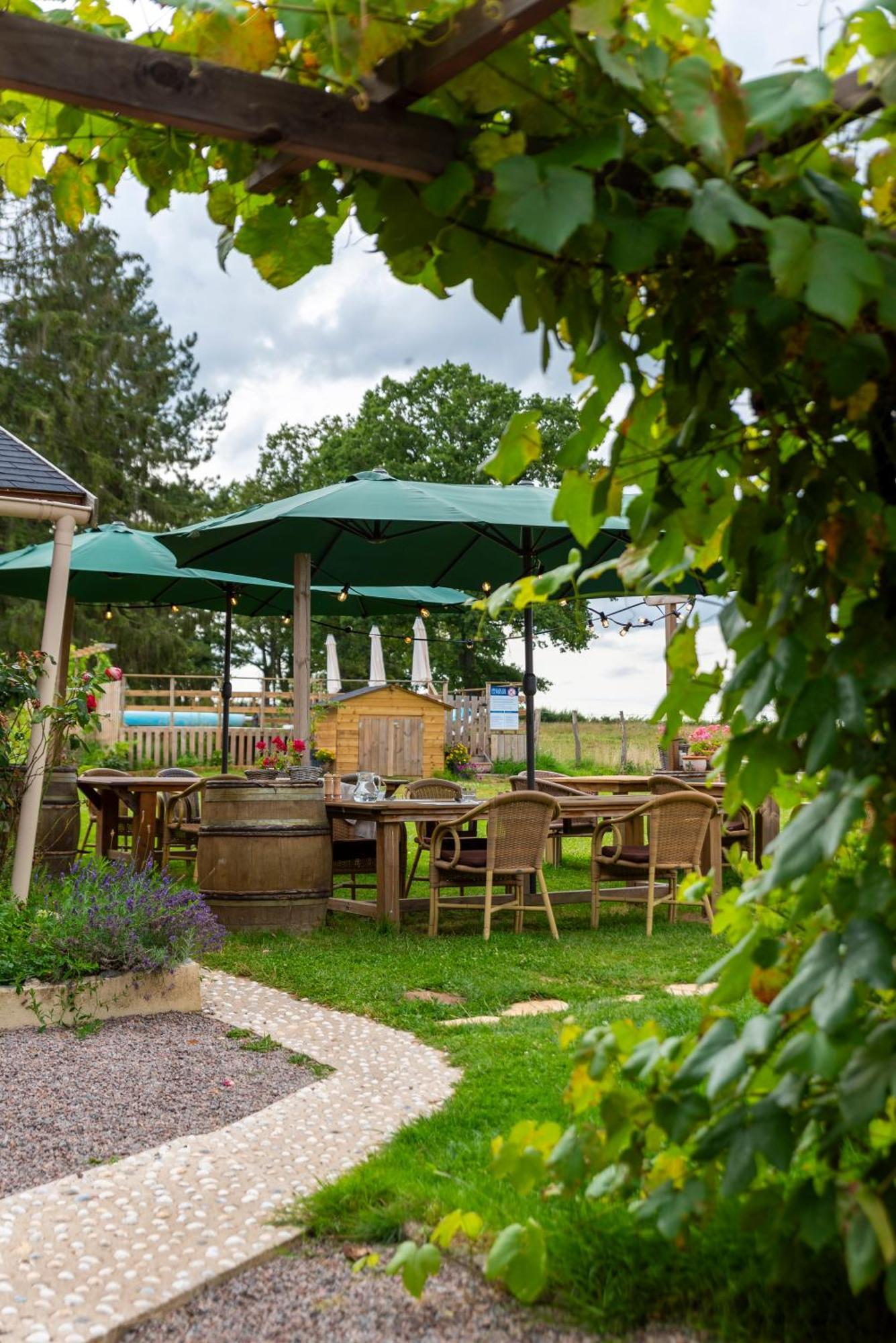Le Chene D'Or Bed & Breakfast Marcheseuil Exterior photo